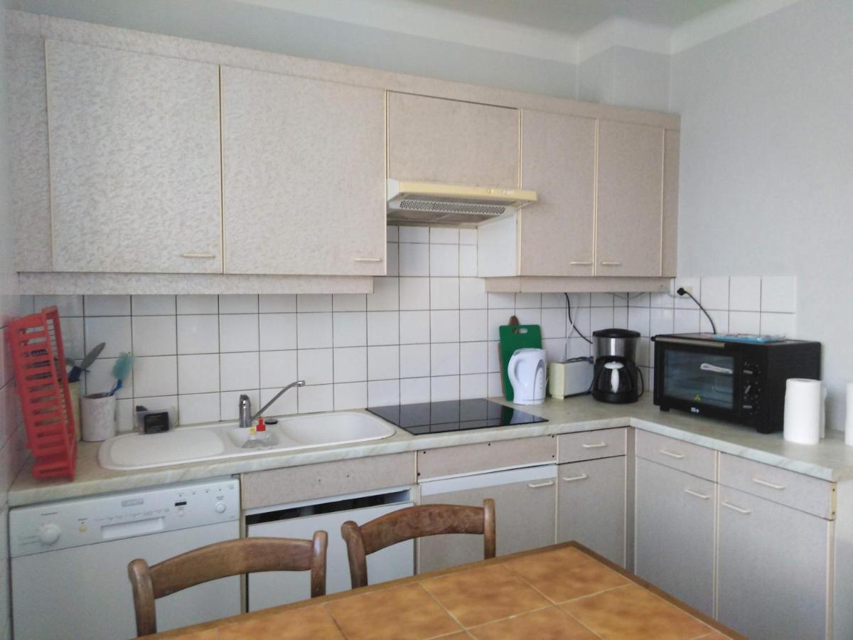 Etoile Hotel Questembert Bagian luar foto