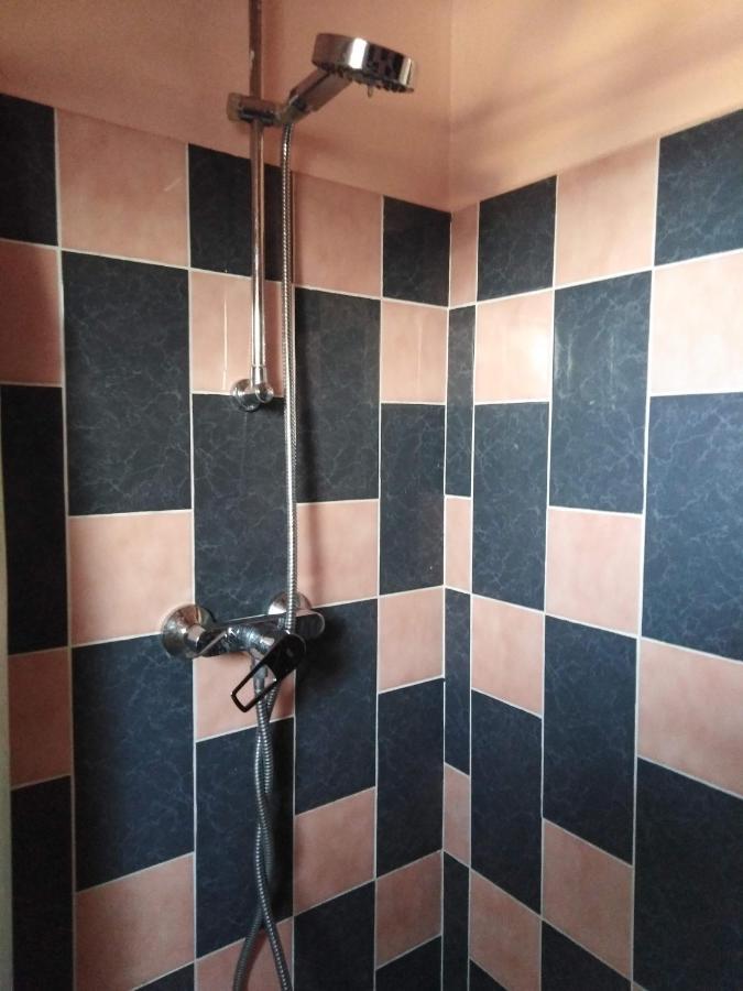 Etoile Hotel Questembert Bagian luar foto
